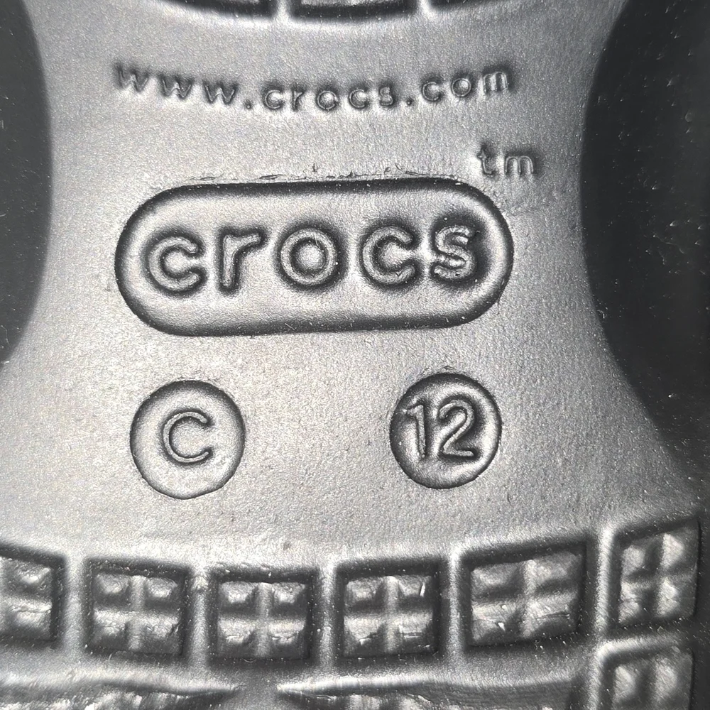 CROCS Youth Kids Black Slip-On Clogs NWT Size 12Y Streetwear Unisex